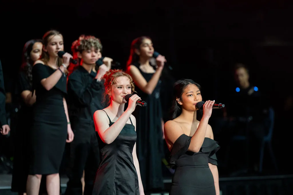 Performance photo 36