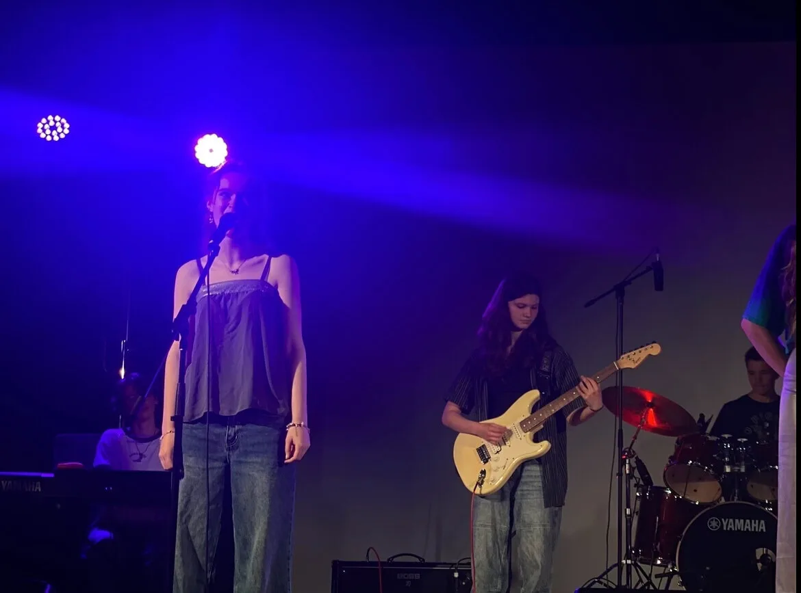 Performance photo 4